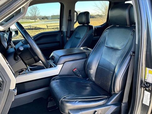 Used 2019 Ford F250 Lariat image 21