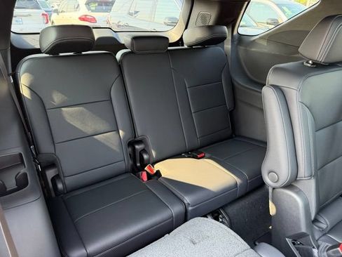 New 2026 Chevrolet Traverse LT w/ Sun and Wheel Package FWD image 14