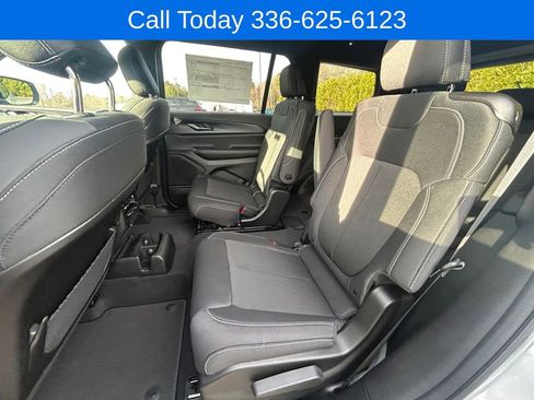 New 2026 Jeep Grand Cherokee L Laredo AWD/4WD image 16