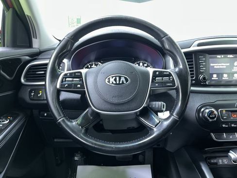 Used 2020 Kia Sorento LX w/ LX I4 Convenience Package image 20
