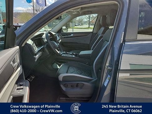 New 2026 Volkswagen Atlas Peak Edition AWD/4WD image 13