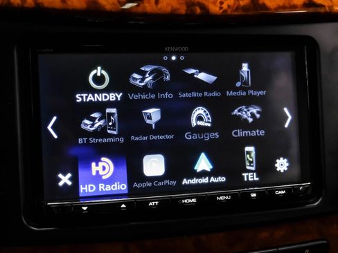 Used 2009 Mercedes-Benz E 550 Sedan image 35