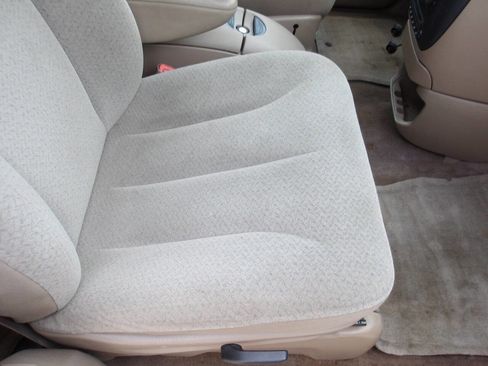 Used 2003 Dodge Grand Caravan Sport image 17