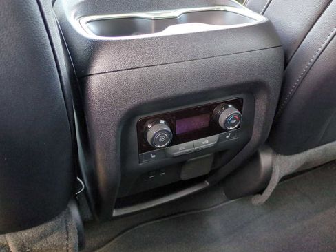 Used 2026 Chevrolet Traverse High Country image 22