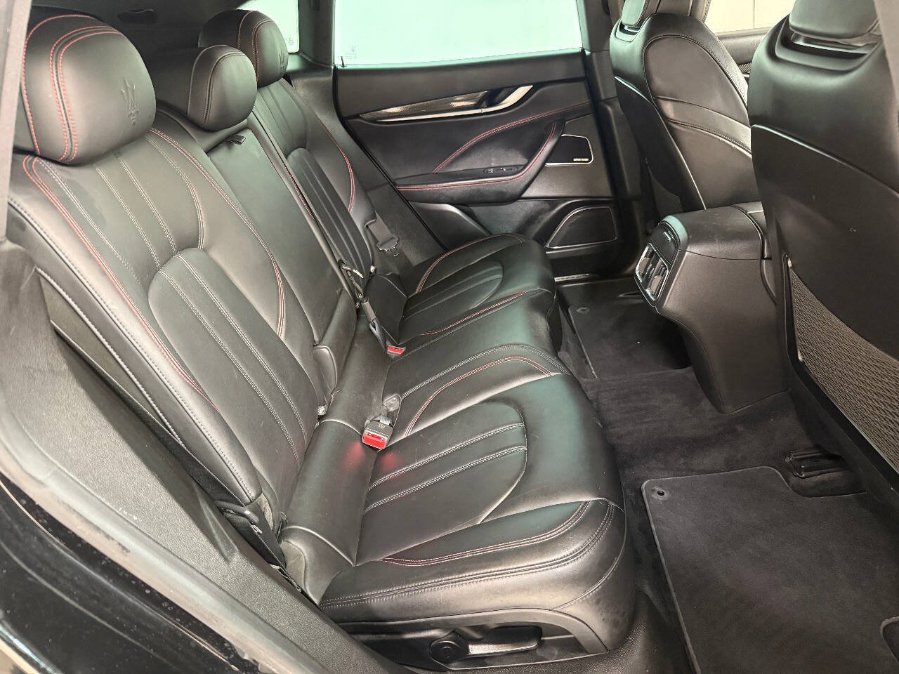 Used 2018 Maserati Levante S GranSport AWD/4WD image 31