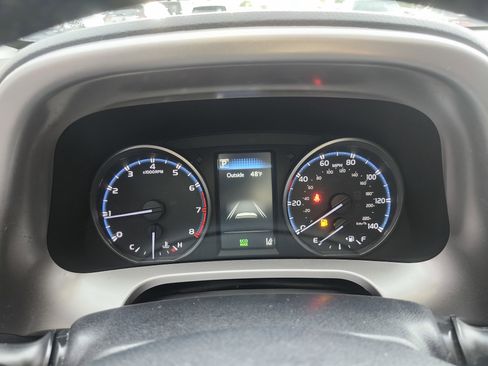 Used 2018 Toyota RAV4 XLE w/ Plus Extra Value Package AWD/4WD image 25