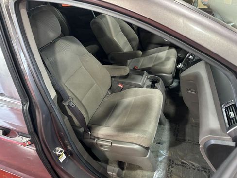 Used 2013 Honda Odyssey EX image 19