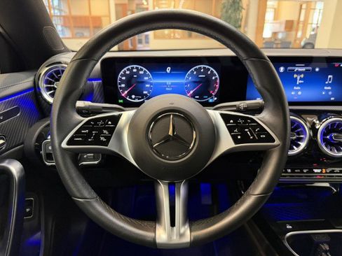 Certified 2025 Mercedes-Benz CLA 250 image 8