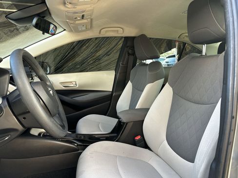 Used 2020 Toyota Corolla LE image 13