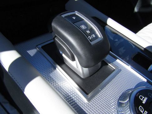 Used 2024 Mitsubishi Outlander SEL Black Edition image 30