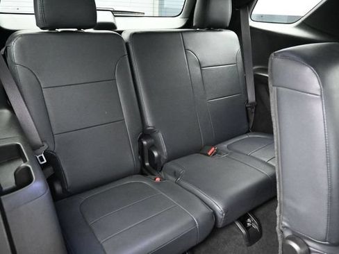 Used 2023 Chevrolet Traverse LS w/ Safety Package AWD/4WD image 18