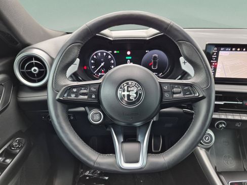 Used 2024 Alfa Romeo Tonale Veloce w/ Active Assist Package AWD/4WD image 42