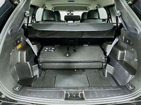 Used 2023 Mitsubishi Outlander SE image 40