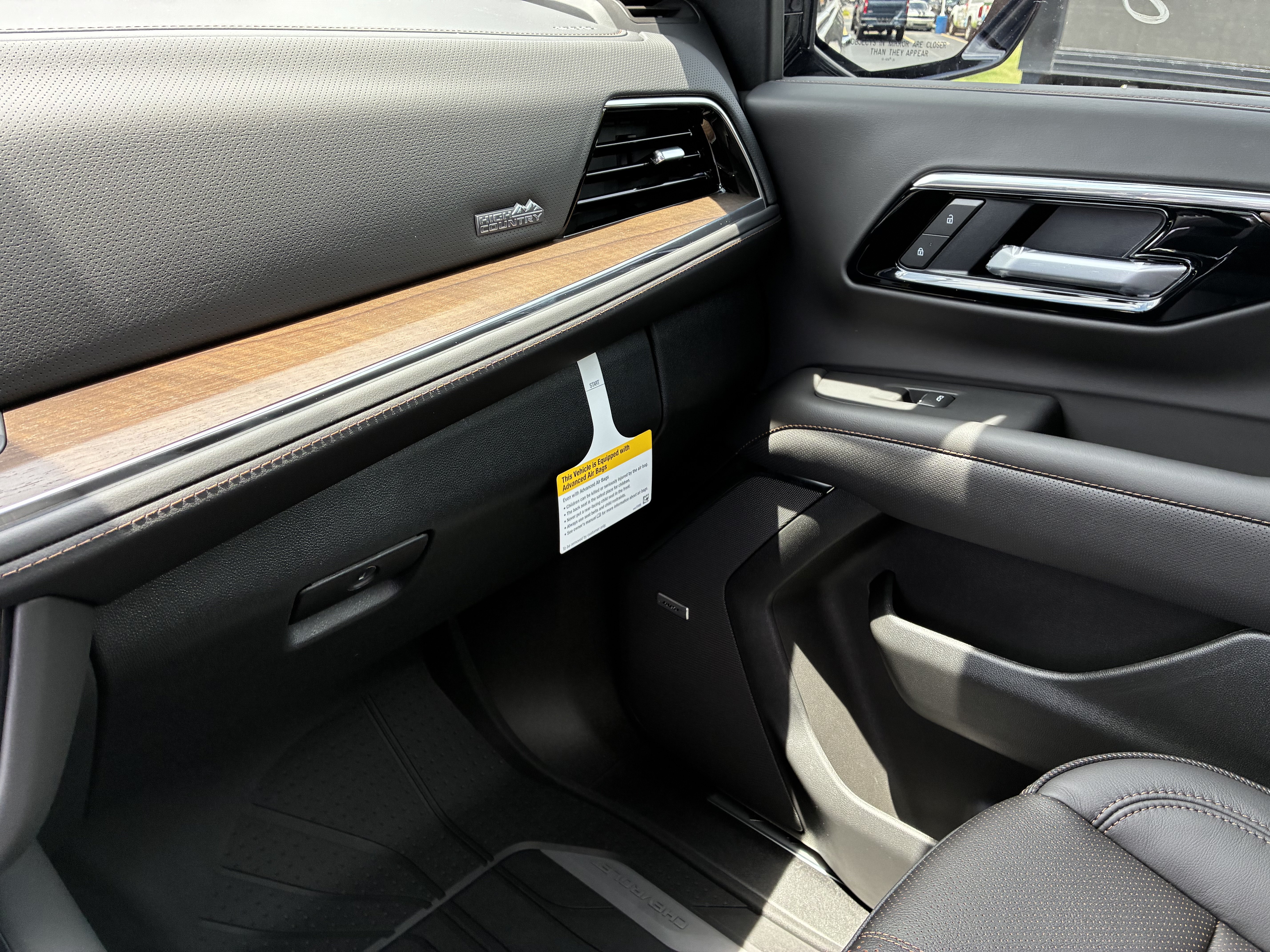 New 2026 Chevrolet Tahoe High Country RWD image 38