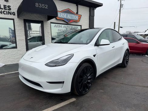 Used 2022 Tesla Model Y Performance image 2