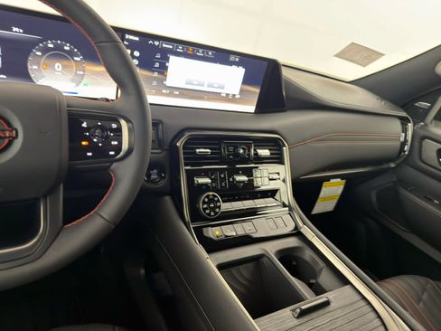 New 2026 Nissan Armada PRO-4X AWD/4WD image 19