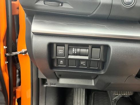 Used 2018 Subaru Crosstrek 2.0i Limited w/ Popular Package #2 AWD/4WD image 23