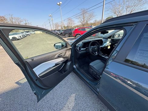 New 2026 Chevrolet Trax LT w/ Driver Confidence Package image 9