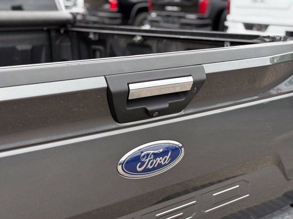 Used 2019 Ford F150 XLT w/ Equipment Group 302A Luxury AWD/4WD image 36