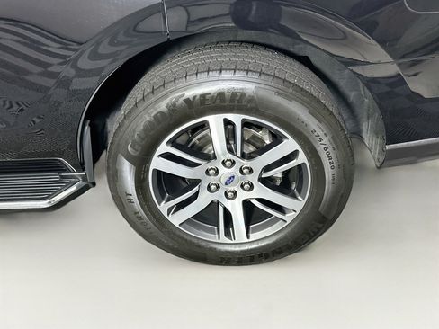 Used 2022 Ford Expedition XLT RWD image 11