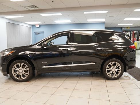 Used 2019 Buick Enclave Avenir w/ Avenir Technology Package image 2