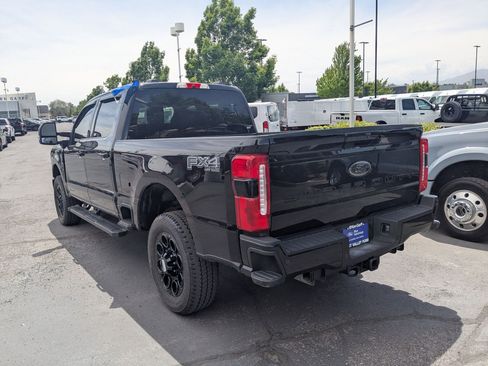 Used 2025 Ford F350 Lariat w/ Black Appearance Package AWD/4WD image 8
