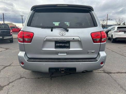 Used 2017 Toyota Sequoia Limited w/ Safety & Convenience Package AWD/4WD image 5