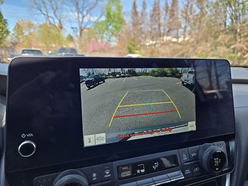 Used 2025 Toyota Grand Highlander AWD image 34