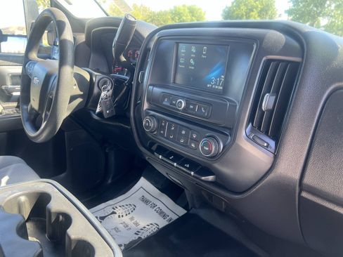 Used 2019 Chevrolet Silverado 2500 W/T w/ WT Convenience Package RWD image 39