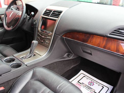 Used 2014 Lincoln MKX AWD w/ Equipment Group 102A image 25