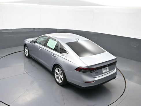 Used 2023 Honda Accord LX image 39