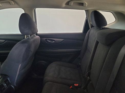 Used 2016 Nissan Rogue S FWD image 18