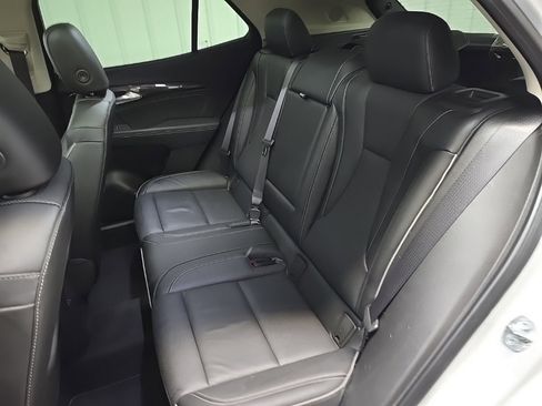 Used 2021 Buick Envision Essence w/ Technology Package I image 32