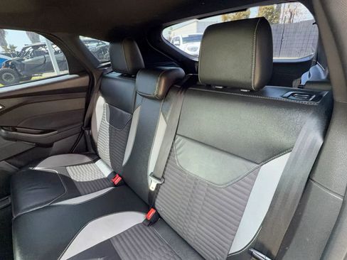 Used 2018 Ford Focus ST w/ Equipment Group 401A FWD image 32