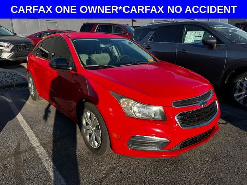 Used 2015 Chevrolet Cruze LS image 1