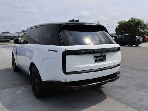 Used 2025 Land Rover Range Rover SE AWD/4WD image 15