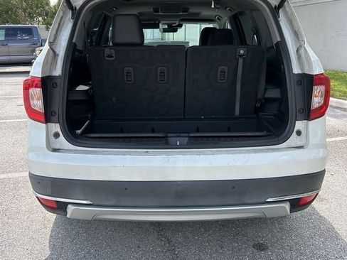 Used 2020 Honda Pilot Touring image 12