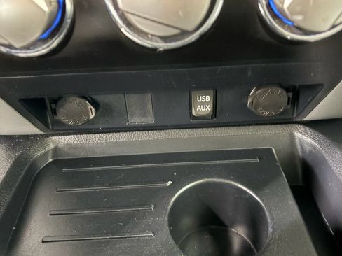 Used 2019 Toyota Tundra SR5 w/ SX Package image 33