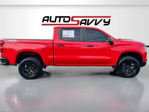 Used 2024 Chevrolet Silverado 1500 Custom Trail Boss w/ LPO, Dark Essentials Package image 8
