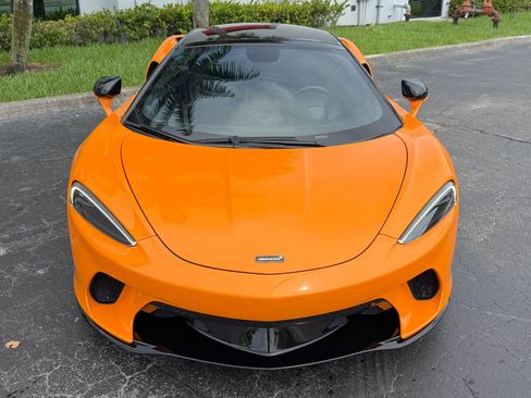 Used 2021 McLaren GT RWD image 9