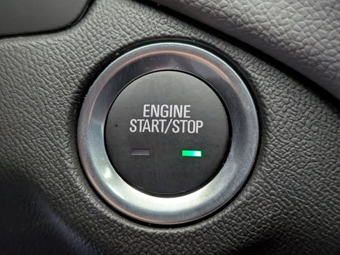 Used 2023 Chevrolet Equinox LS FWD image 21