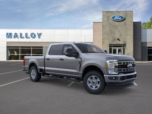 New 2026 Ford F250 XLT w/ FX4 Off-Road Package AWD/4WD image 7