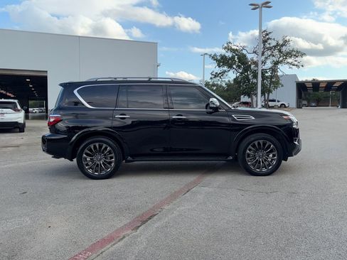 Used 2024 Nissan Armada Platinum w/ Captain's Chairs Package AWD/4WD image 4