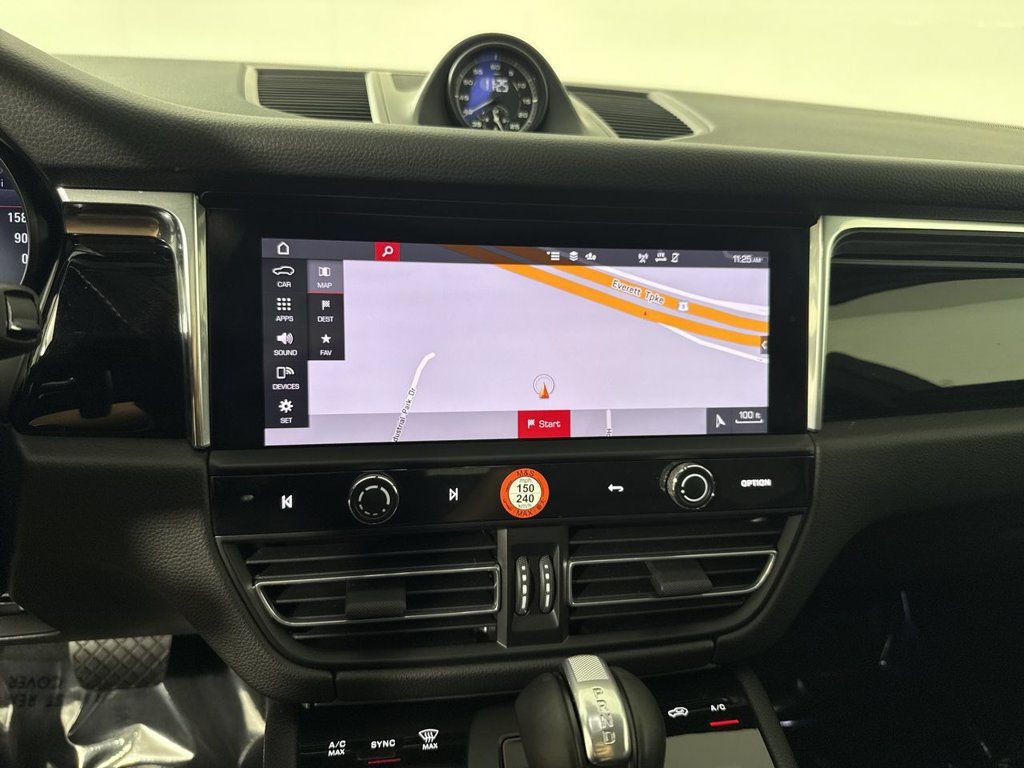 Certified 2026 Porsche Macan S AWD/4WD image 27