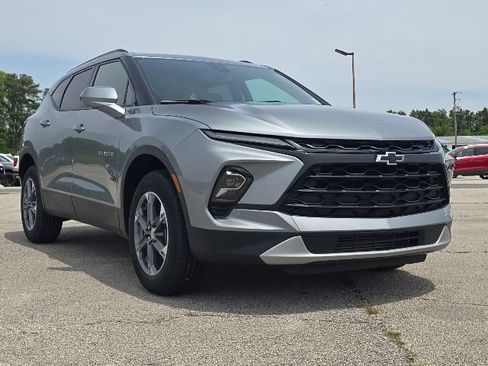 Used 2025 Chevrolet Blazer LT w/ Convenience Package FWD image 7