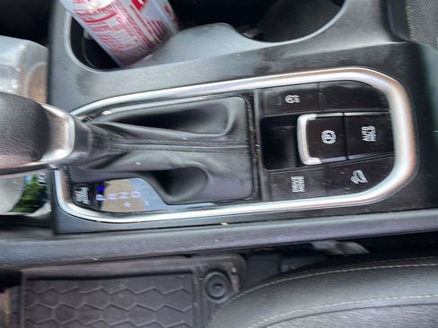 Used 2020 Hyundai Santa Fe SEL AWD/4WD image 6