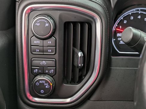 Used 2019 Chevrolet Silverado 1500 LT w/ All-Star Edition image 21
