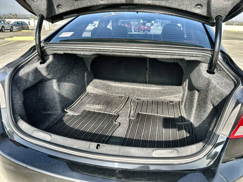 Used 2017 Chevrolet Impala LT image 20