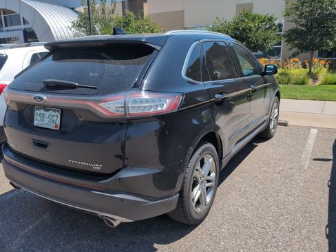 Used 2016 Ford Edge Titanium w/ Technology Package AWD/4WD image 3