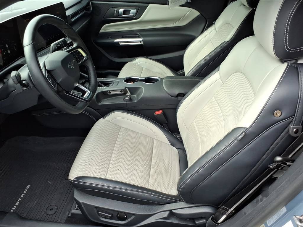 Used 2024 Ford Mustang GT Premium w/ GT Performance Package RWD image 11